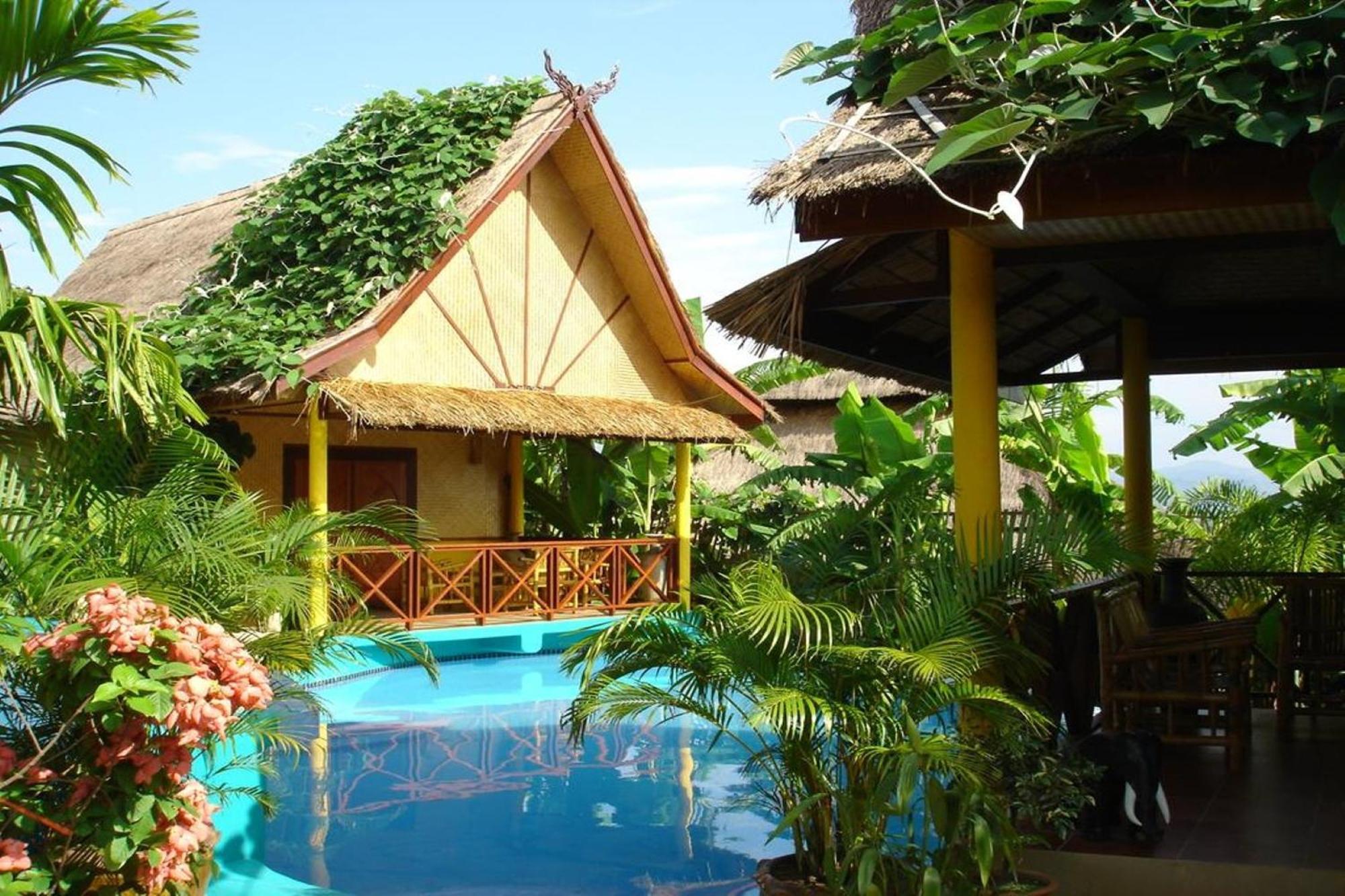 Old Tree'S House Hotel Mae Ai Exterior photo
